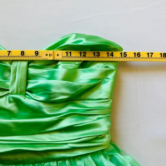 Vintage Betsey Johnson Silk Strapless Mini Dress 6 Green Silk Party Cocktail Y2K - Picture 4 of 13